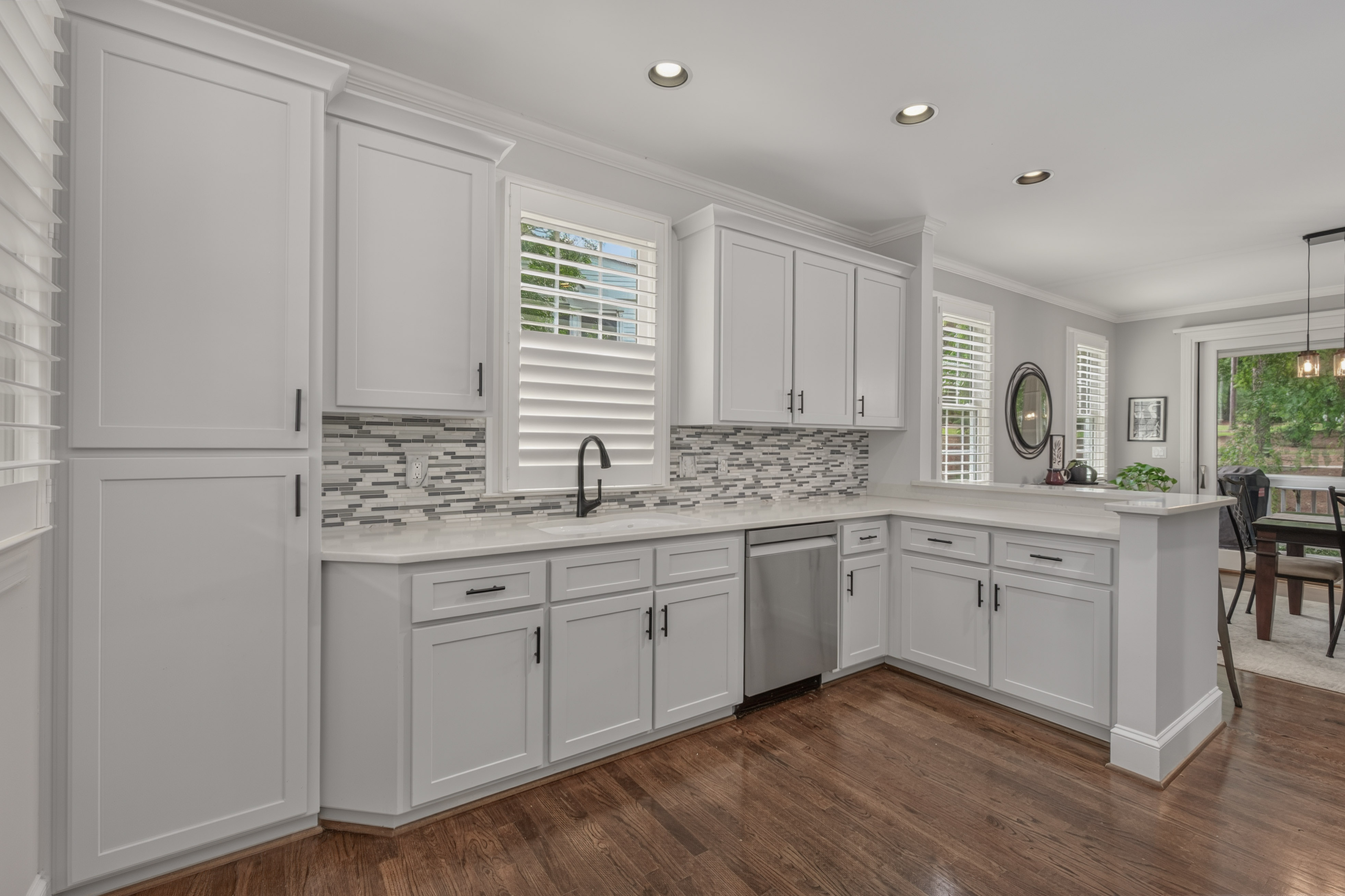 1040 Village Loop image 14